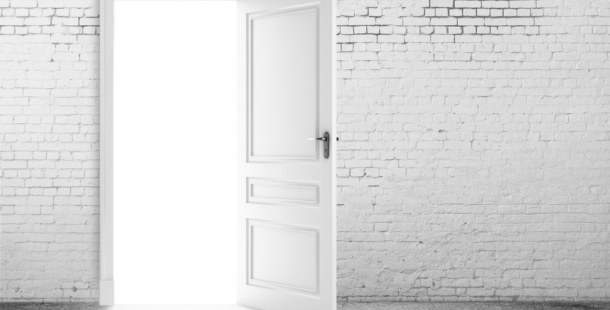 Купити вхідні двері в дім — надійні двері для вашого будинку